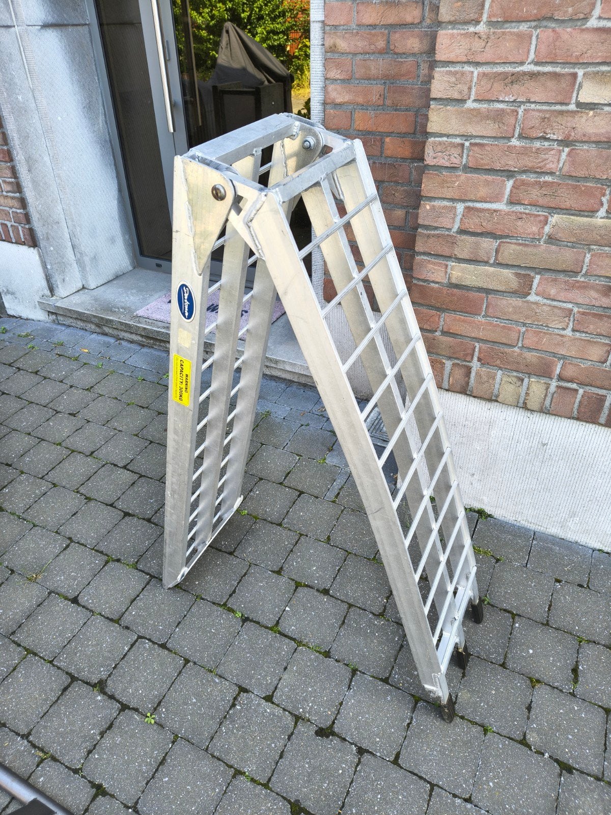 Oprijgoot moto, Ophalen