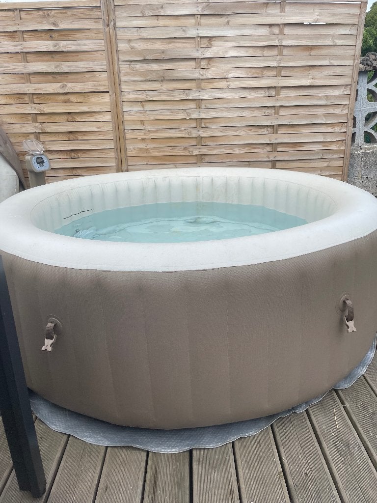 Jacuzzi intex 4 pers, Jardin & Terrasse, Enlèvement, Comme neuf, Gonflable