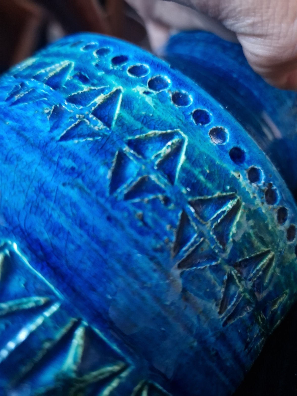 Vase bleu Made in italy, Enlèvement