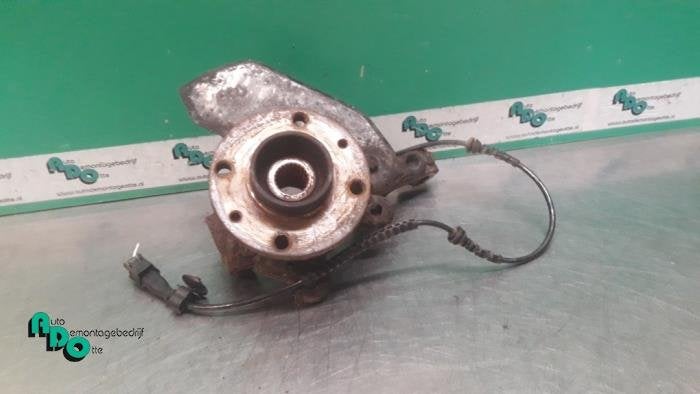 Joint avant droit d'un Renault Twingo (Twingo 07-), Renault, -, 3 mois de garantie, Utilisé