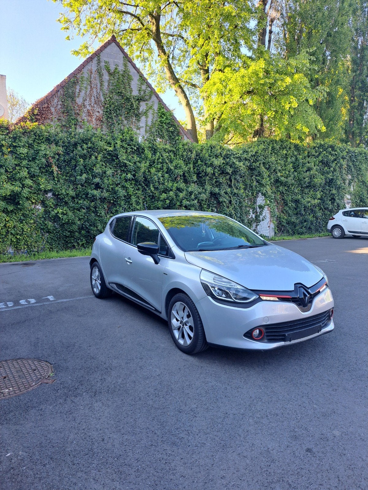 RENAULT CLIO, Autos, Renault, Particulier, Bluetooth, Vitres électriques, USB, Essence, Enlèvement