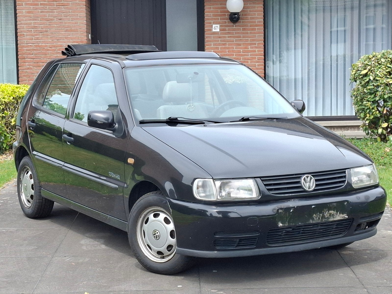 ***VW polo 6n openair 1.4mpi 1999 noir 5 portes***, Voorwielaandrijving, Stof, 4 cilinders, Zwart