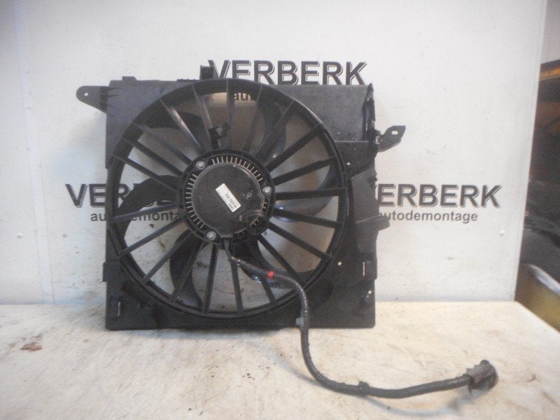 KOELVENTILATORMOTOR Jaguar S-type (X200) (mb9528), Campus Kronberg 7
61476  Kronberg im Taunus, DE, Gebruikt, Jaguar, Jaguar Land Rover Deutschland GmbH