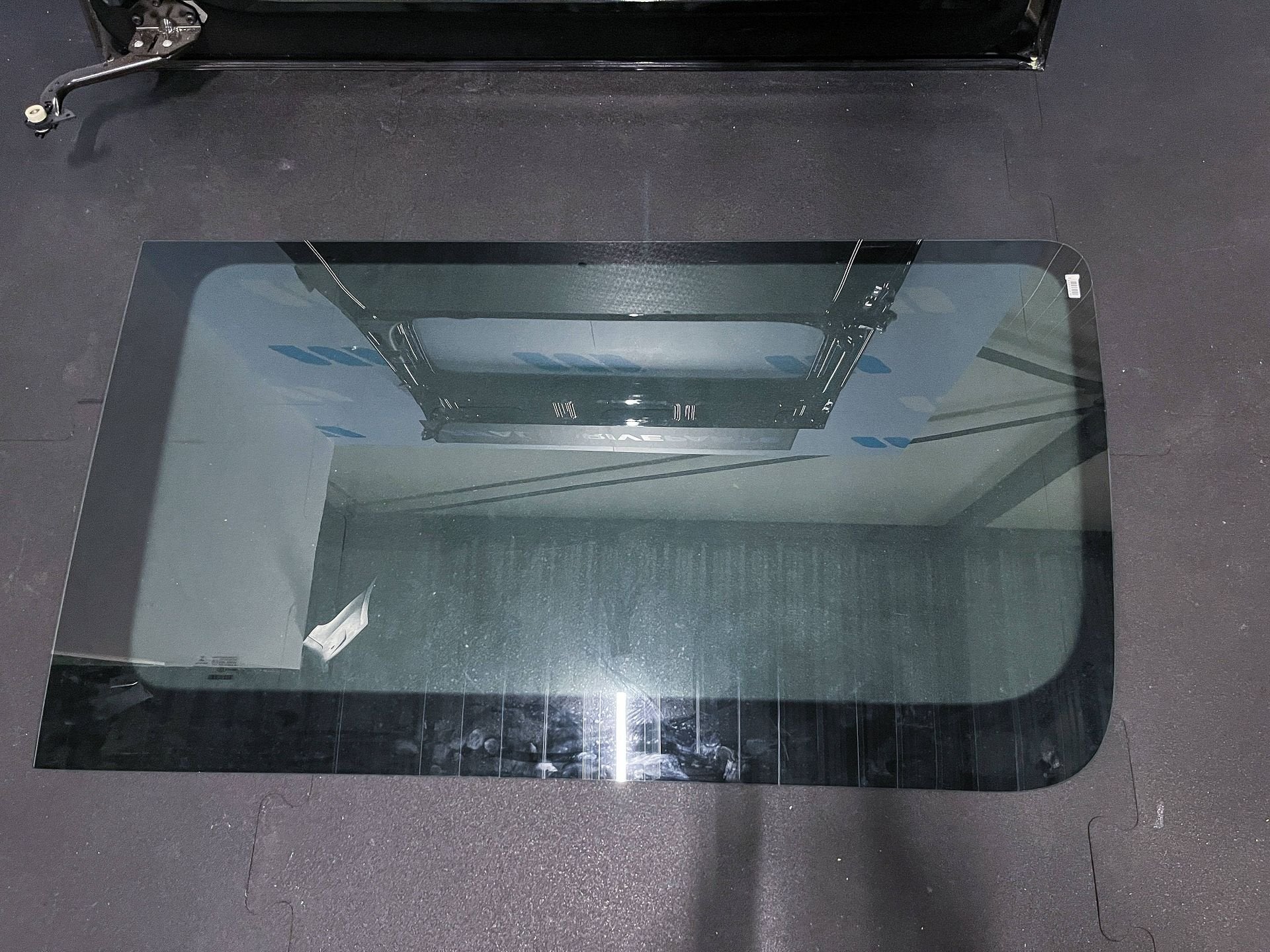Mercedes Sprinter W907 Schuifdeur rechts zwart A9107308100, -, Droite, Utilisé, Porte