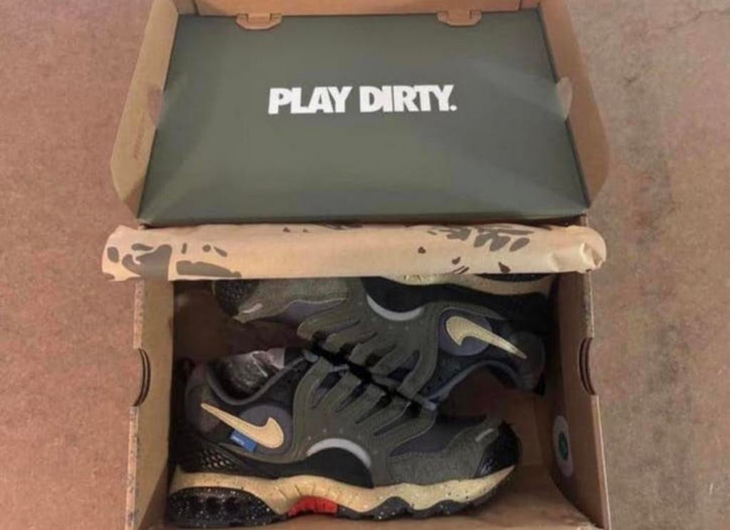 Nike Air Terra Humara “Undefeated” size 42, Kleding | Heren, Schoenen, Ophalen, Overige kleuren, Nieuw, Sneakers