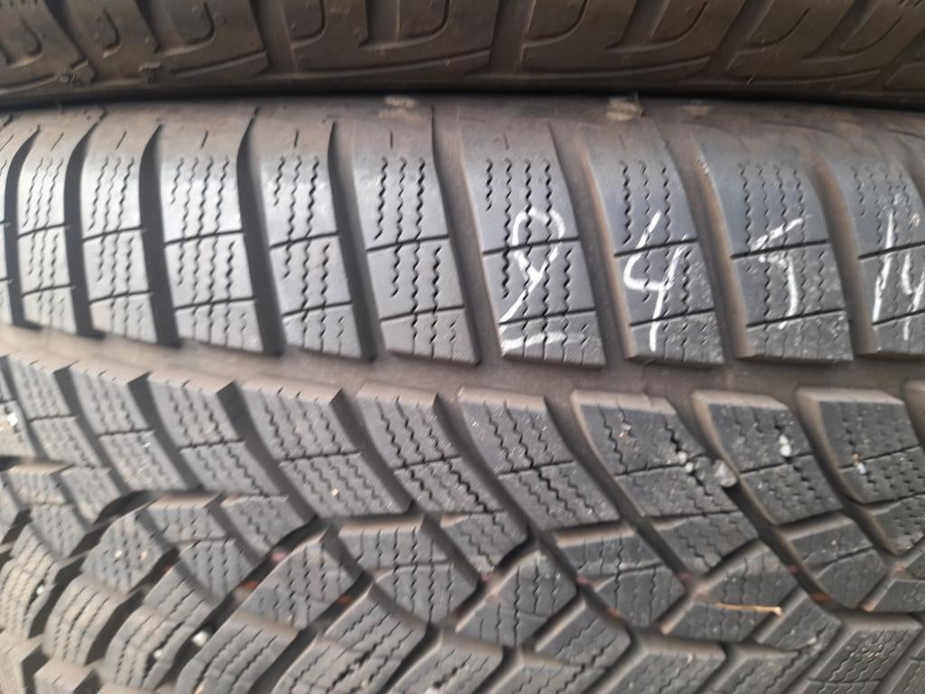 4 banden 245 45 18 goodyear, Ophalen