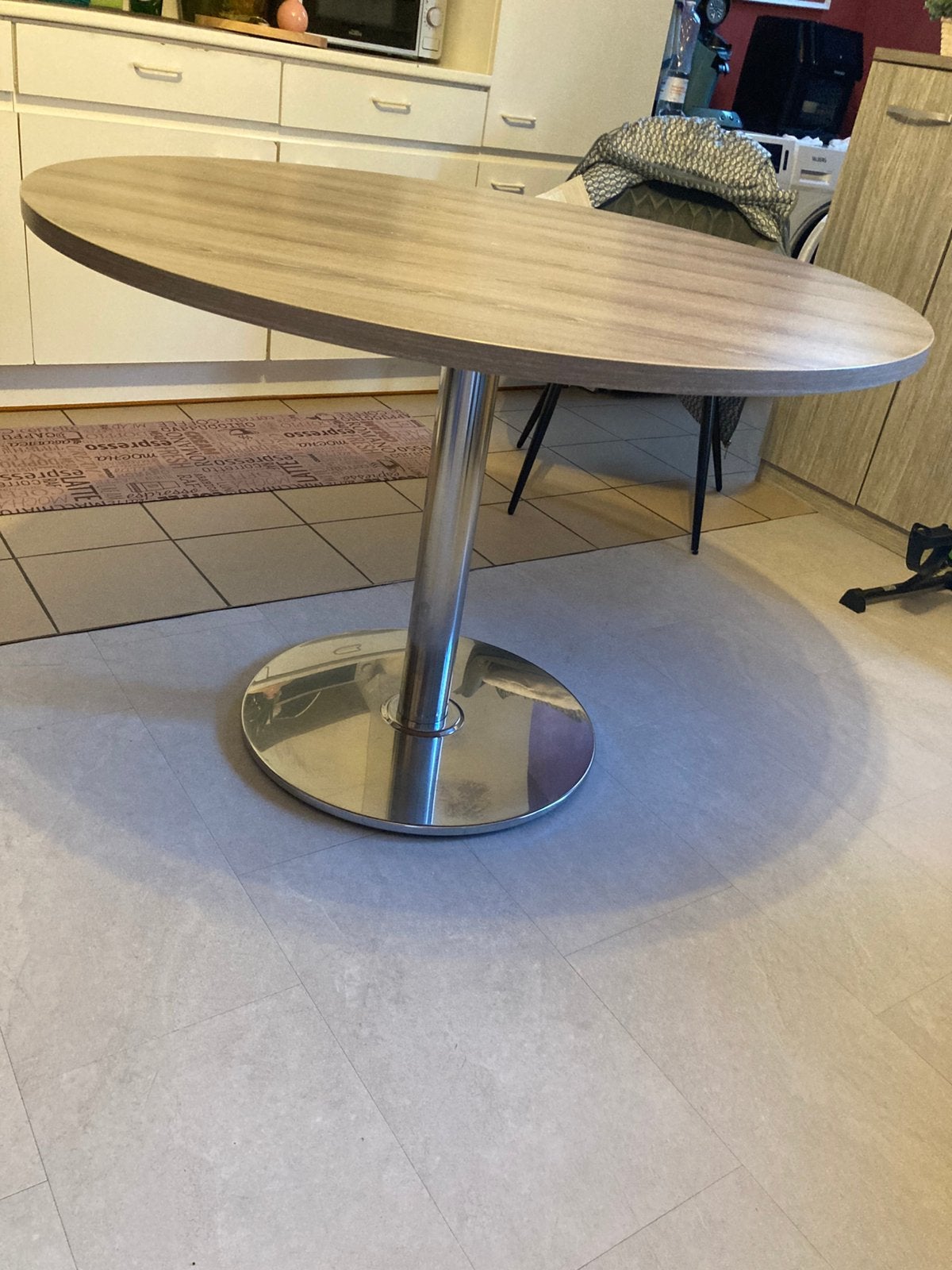 Ronde tafel, Huis en Inrichting, Tafels | Eettafels, Ophalen, Zo goed als nieuw