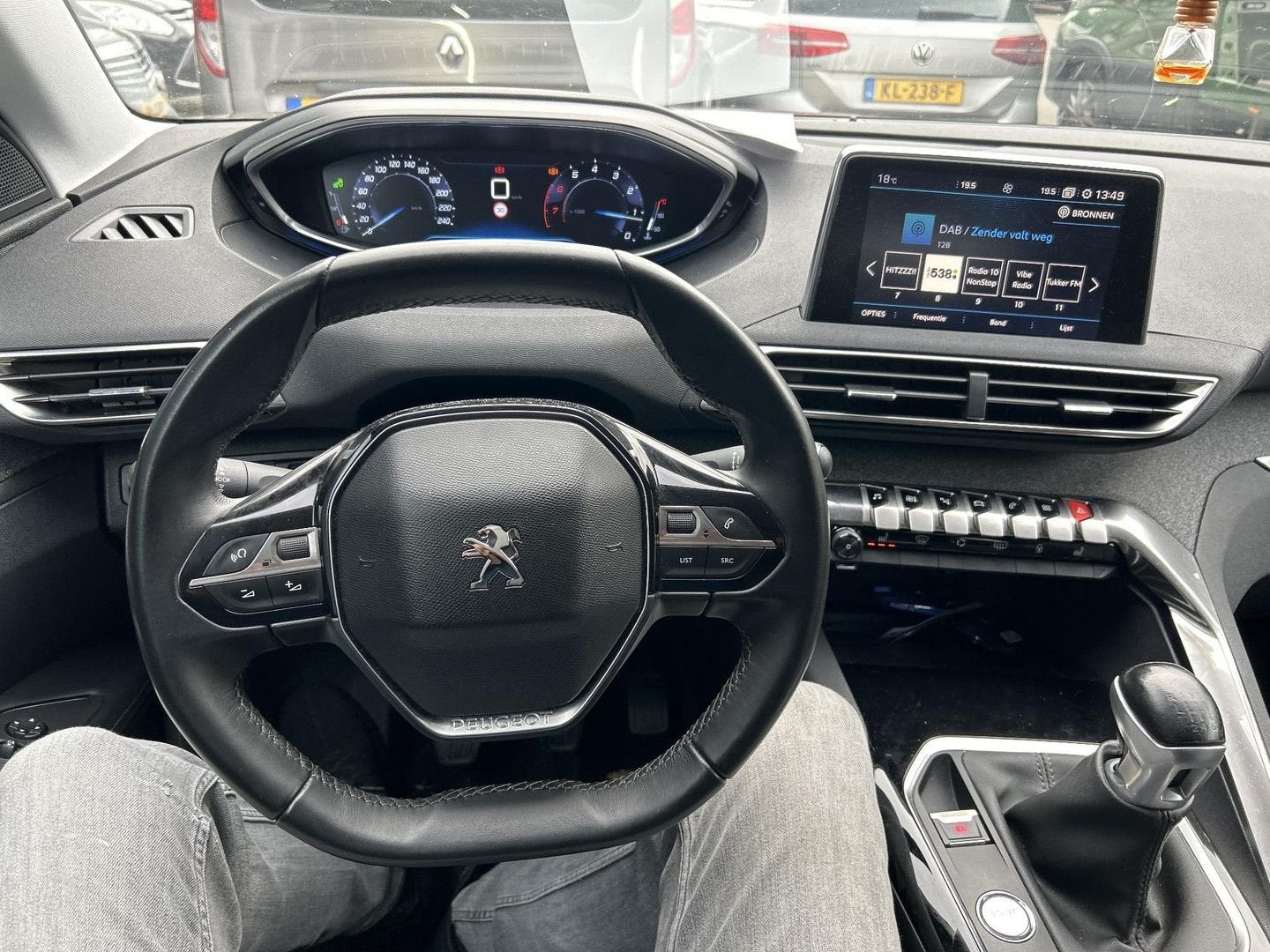 Peugeot 3008 1.2 PureTech Blue Lease Premium, Autos, Argent ou Gris, Achat, Entreprise, Boîte manuelle