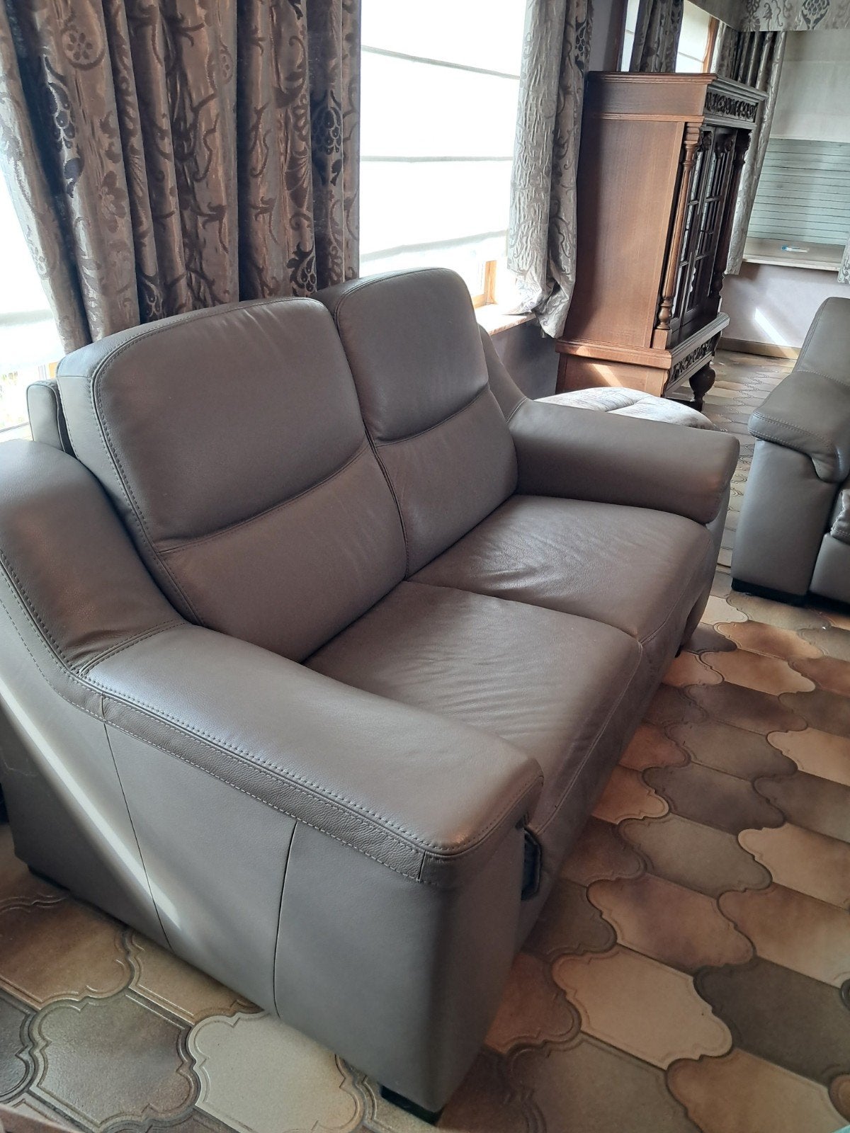 salon en cuir, disparu pour cause de déménagement d'un appar, Maison & Meubles, Trois personnes, 200 à 250 cm, Comme neuf, Enlèvement