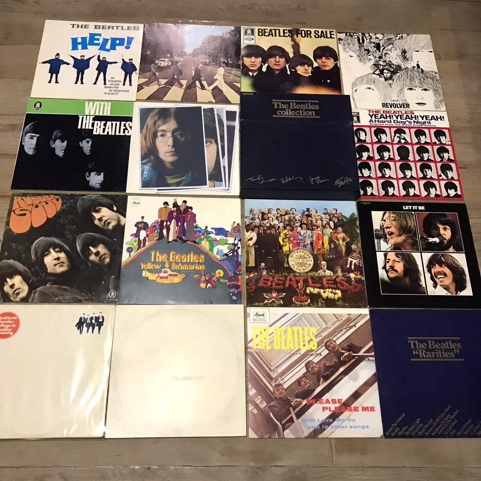 Vinyl: Beatles 13 lp Blue Box (UK)+ gratis 2 Golden Cards, Import, Enlèvement ou Envoi, Comme neuf, LP