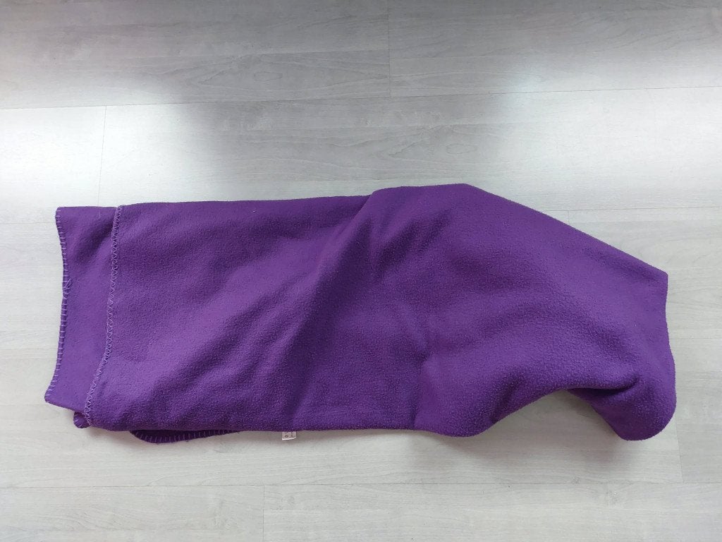 130x190 paarse fleece 5€, Maison & Meubles, Accessoires pour la Maison | Plaids & Couvertures, Enlèvement, Comme neuf, Polaire