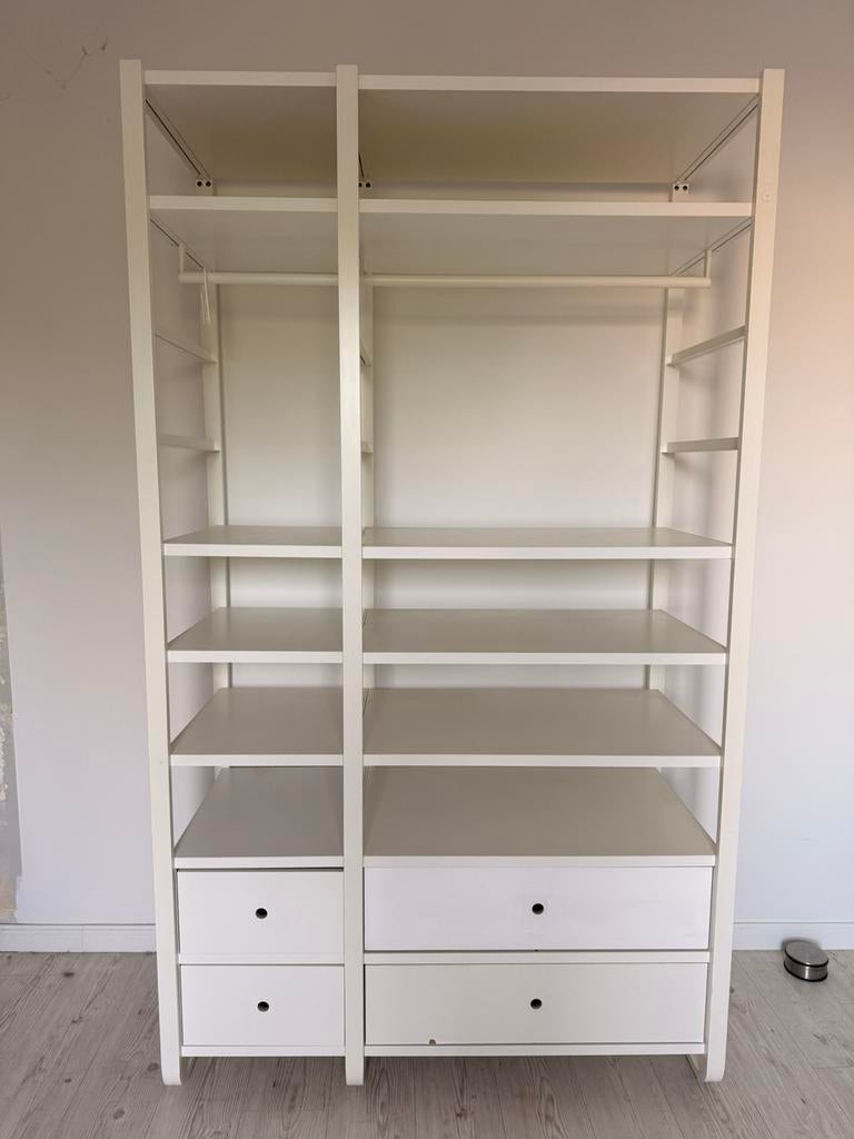 GRATIS Ikea Elvarli - witte open kleerkast, Huis en Inrichting, Ophalen, Gebruikt