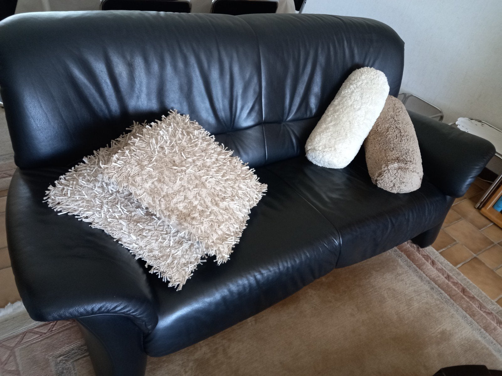 Salon in zwart leer, lederen zetel, 3zit en 2x 1zit, zwart, Huis en Inrichting, Ophalen, 150 tot 200 cm, Zo goed als nieuw, Rechte bank