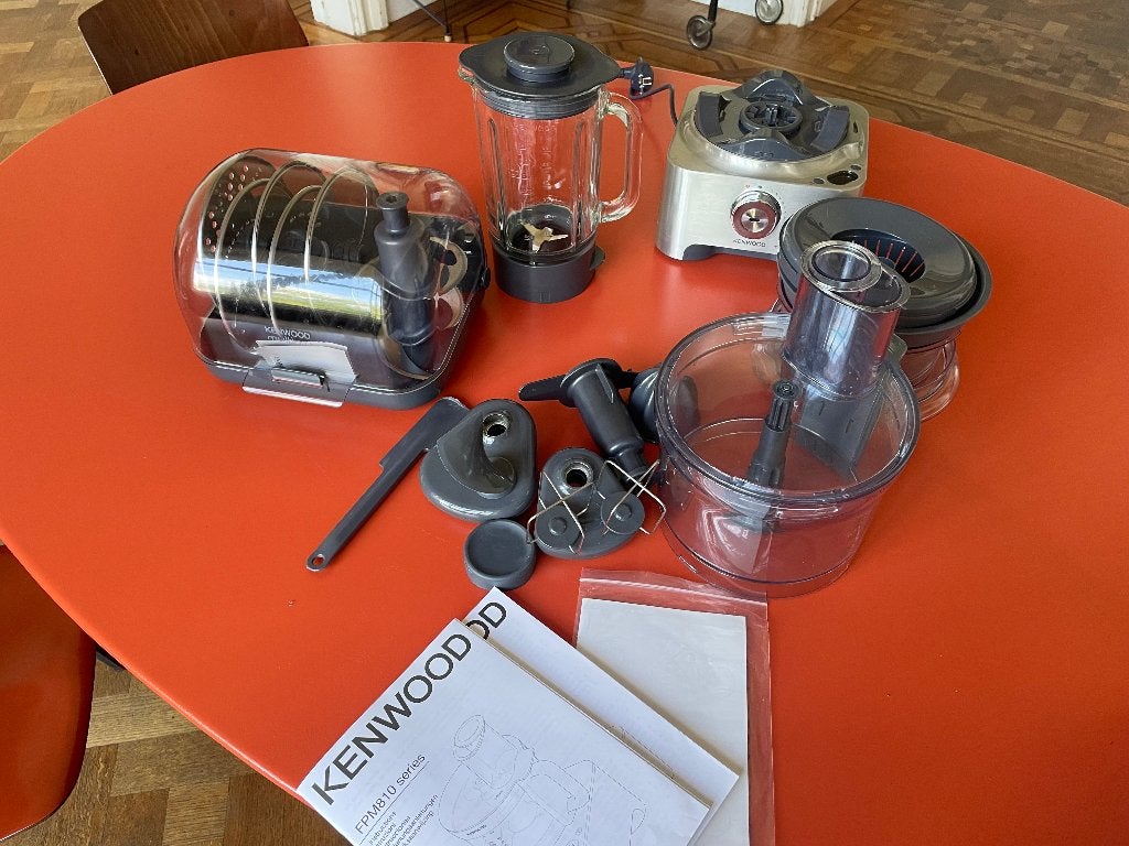 Kenwood blender, 1 tot 2 liter, Ophalen, Zo goed als nieuw, 3 snelheden of meer