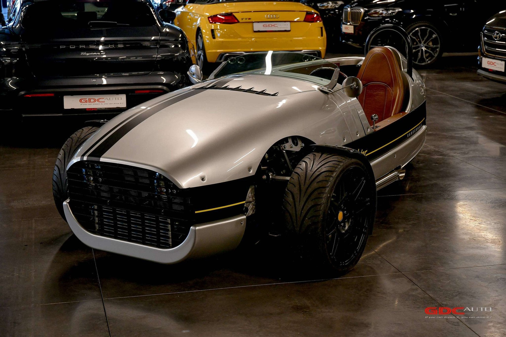 Vanderhall Venice Speedster No 1/5! (automatique), Autos, Autos Autre, Cuir, Argent ou Gris, Achat, Entreprise