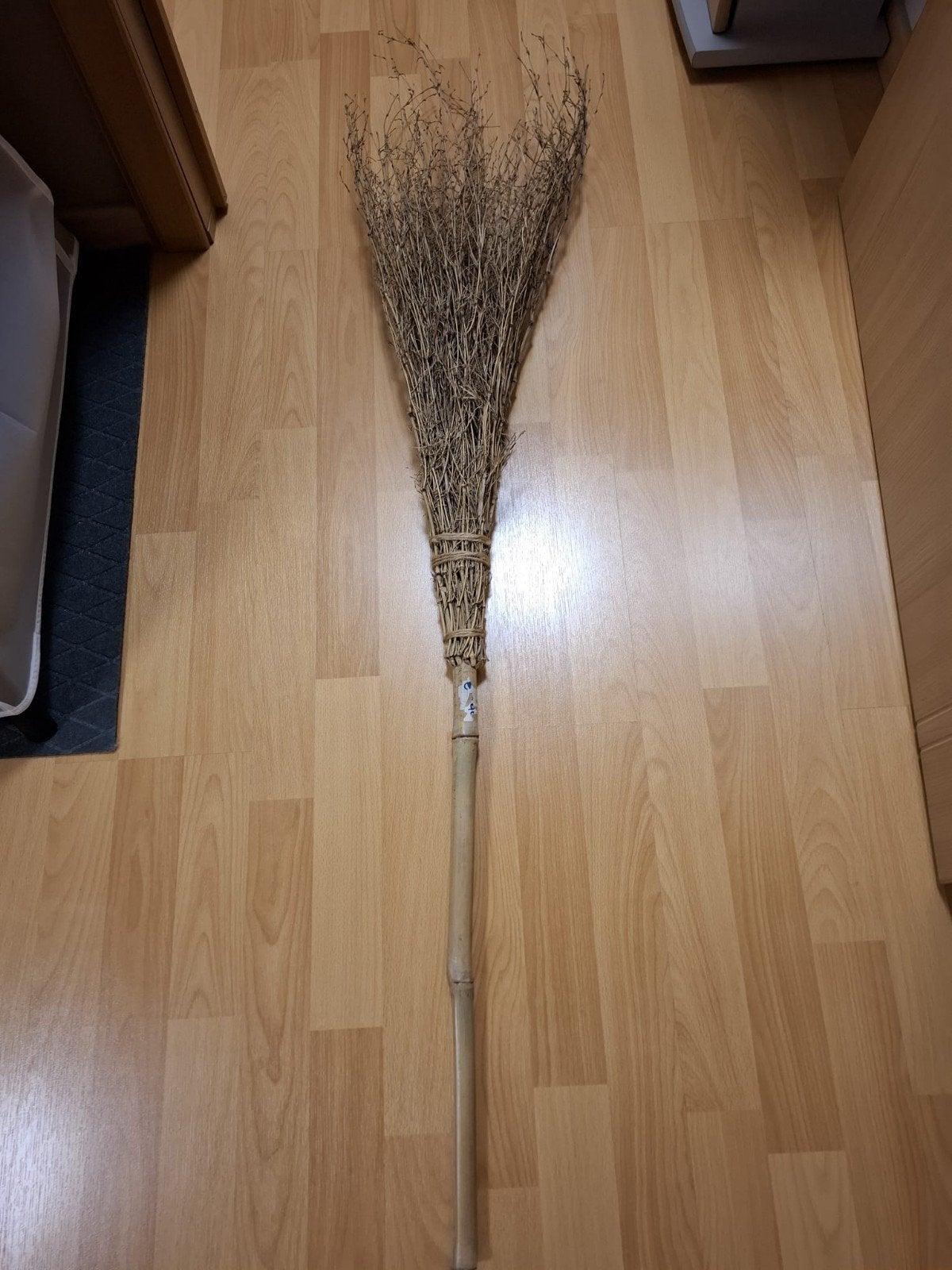 bezem voor Halloween., Ophalen, Zo goed als nieuw