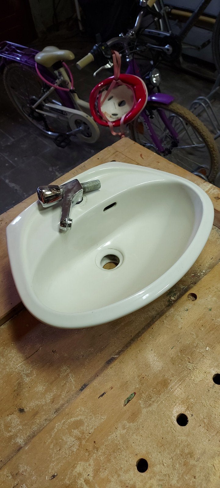 Wasbak + kraan, Enlèvement, Robinet