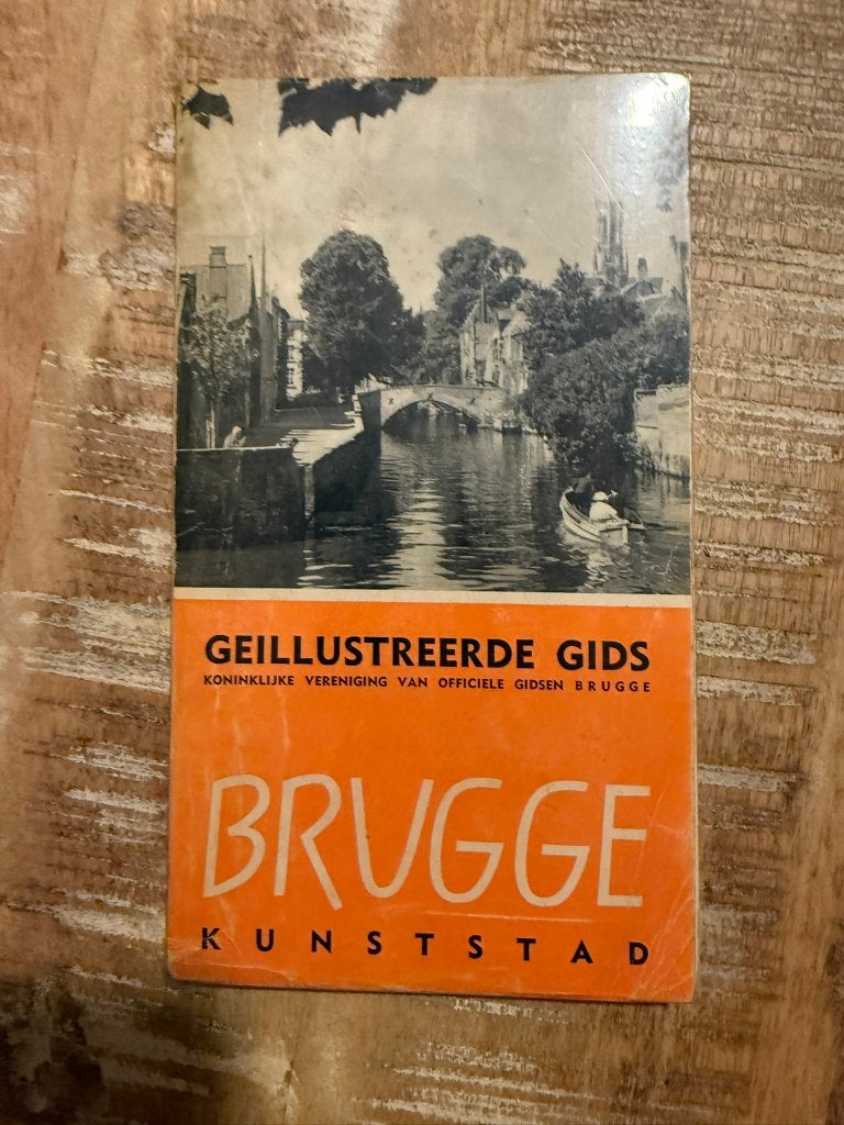 Geillustreerde Gids, Koninklijke vereniging van Brugge 1965, Boeken, Ophalen of Verzenden, 20e eeuw of later, Gelezen