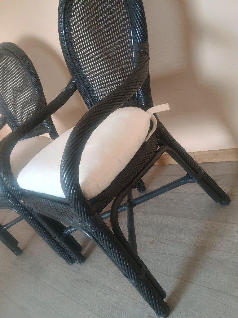 2 chaises robustes en rotin noir, Osier ou Rotin, Comme neuf, Deux, Enlèvement