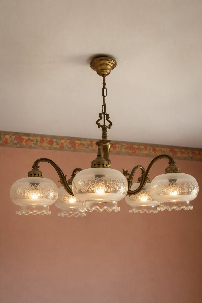 Kroonluchter met 5 takken en gebeitelde glazen bollen, Ophalen, Zo goed als nieuw, Glas, Vintage