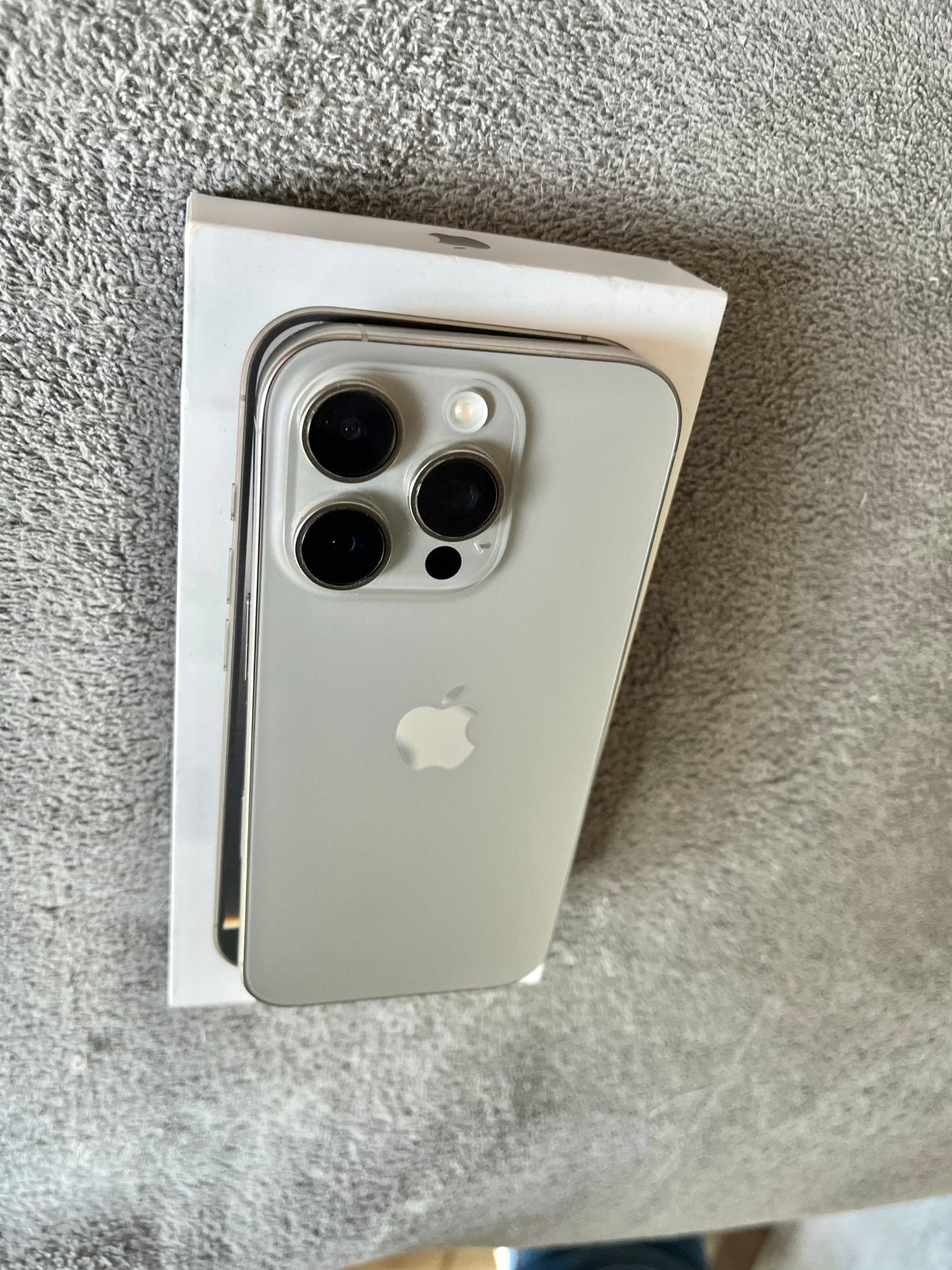 Iphone 16 pro 128 gb, Enlèvement, Comme neuf, 128 GB, IPhone 16