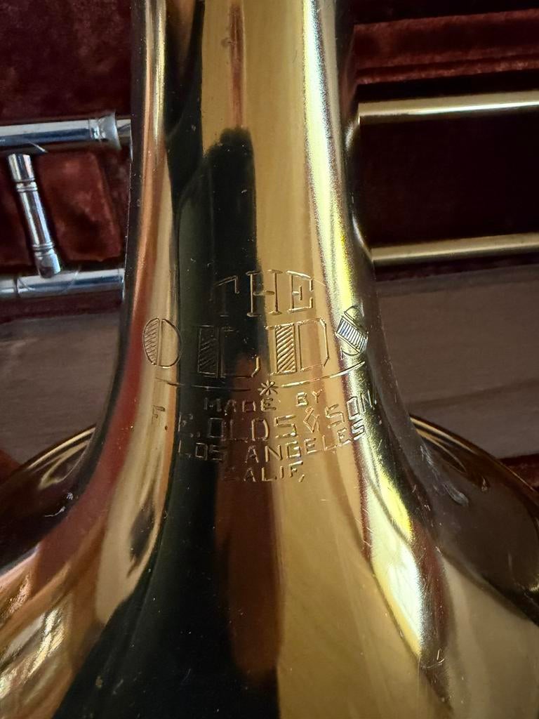 Mooie Trombone Olds met zijn koffer, Musique & Instruments, Instruments à vent | Trombones, Enlèvement, Utilisé