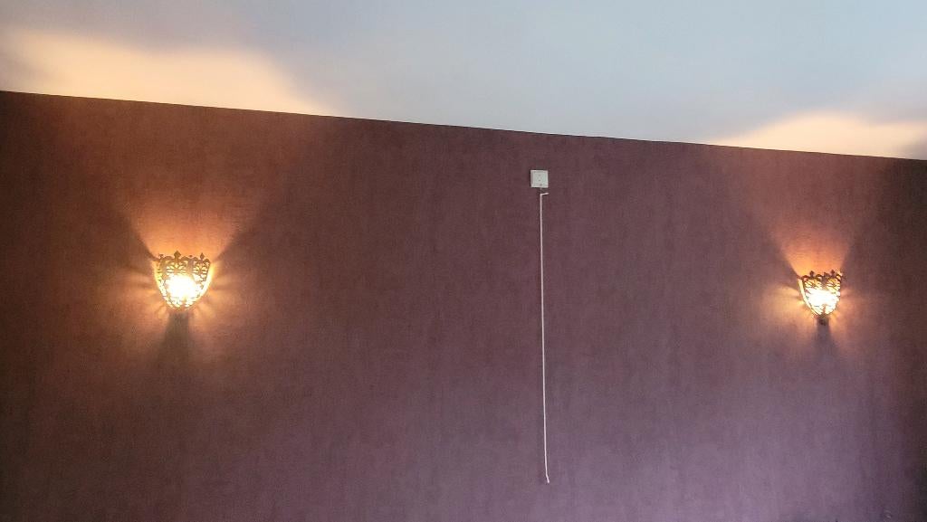 2 LUSTRES ET APPLIQUES MURALES ORIENTALES, Enlèvement, Comme neuf