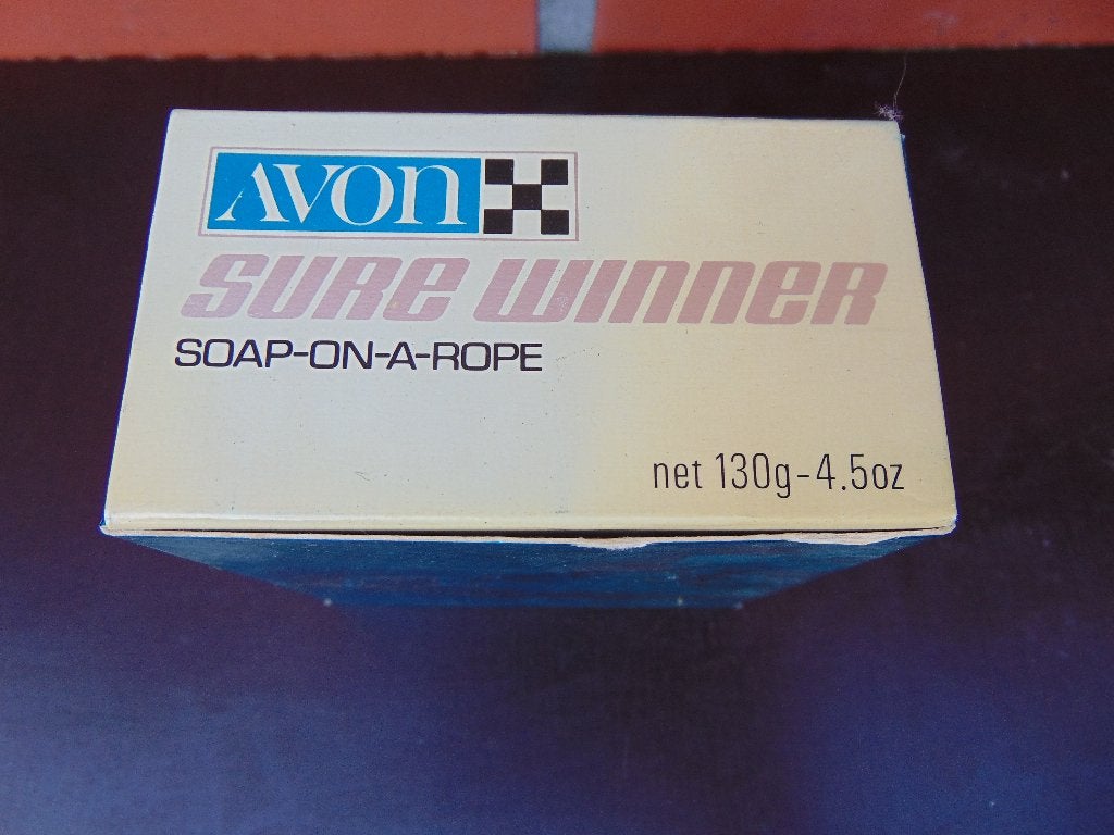 Savon Avon Vintage sur corde, Savon Sure Winner sur corde, Enlèvement ou Envoi, Neuf, Baignoire & Douche