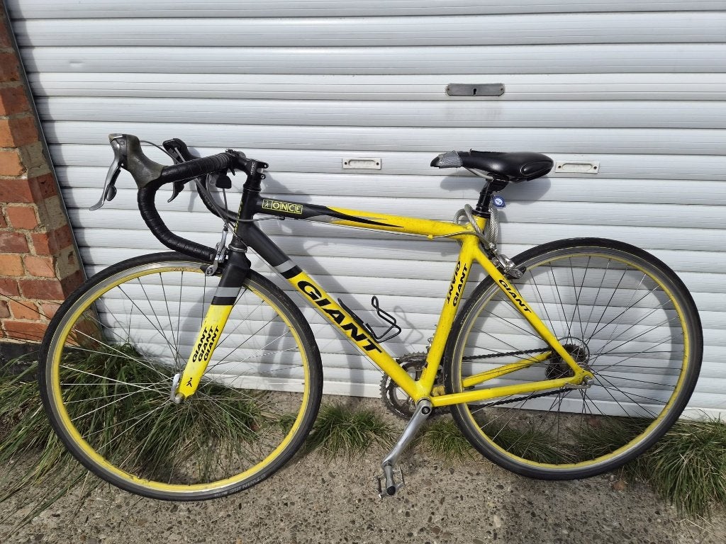 koersfiets - GIANT - geel - 11/12j, Fietsen en Brommers, Ophalen, Giant, Gebruikt, 24 inch