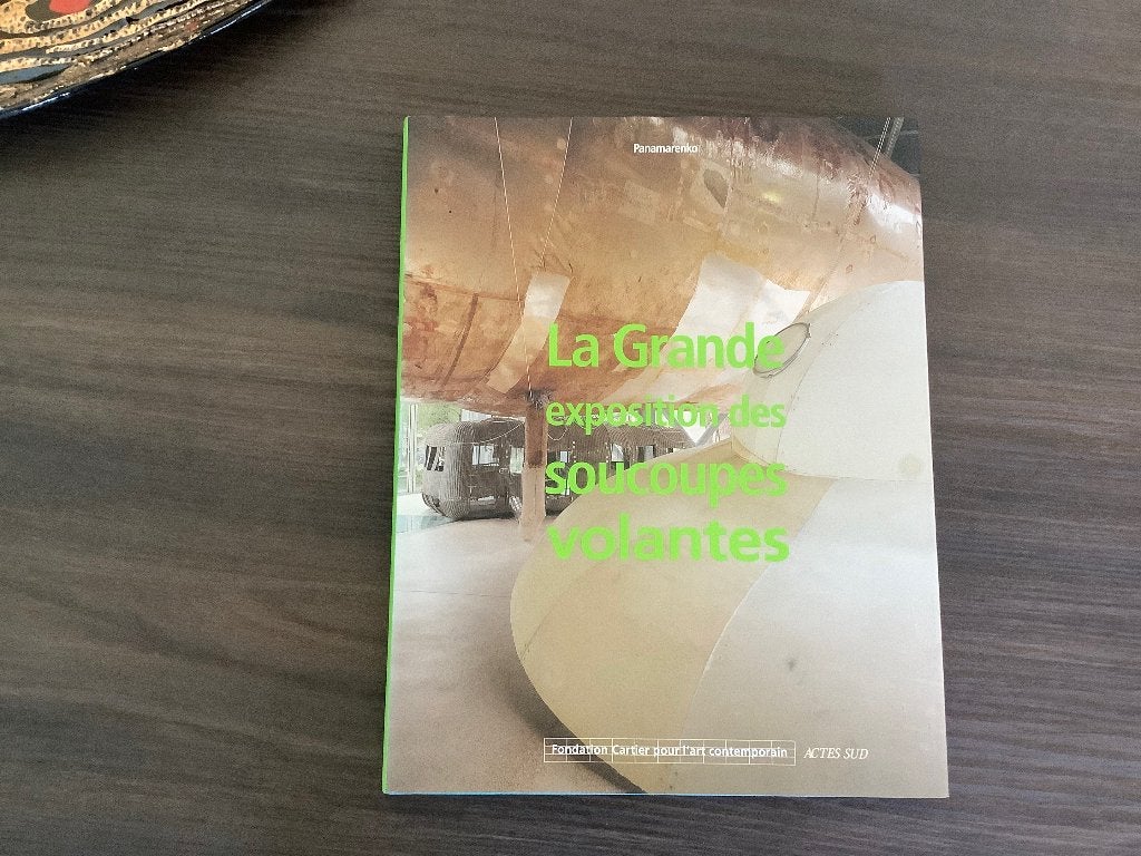 PANAMARENKO (gesigneerd) KUNSTBOEK PARIJS 1998., Boeken, Ophalen, Zo goed als nieuw, Overige onderwerpen
