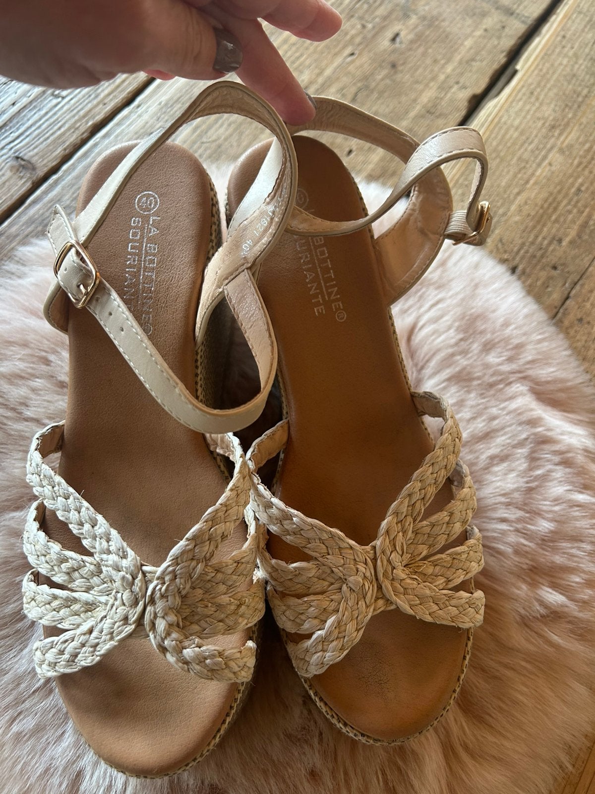 Sandalen, Kleding | Dames, Ophalen of Verzenden, Zo goed als nieuw, Geel