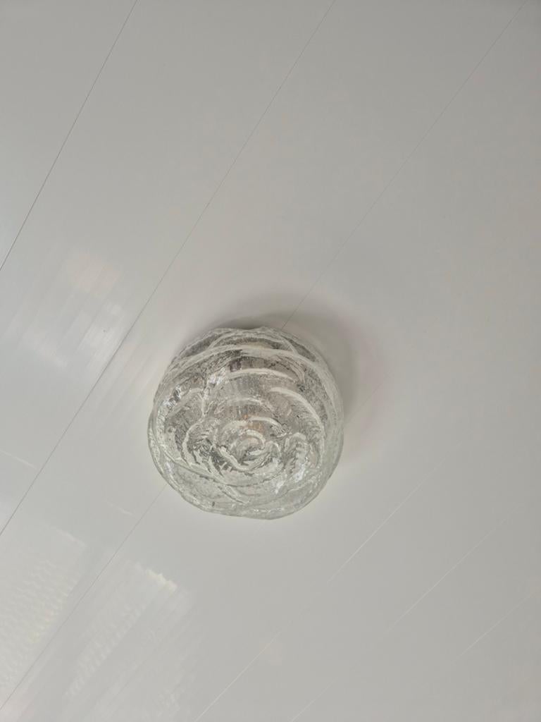 plafonnier en verre, Enlèvement