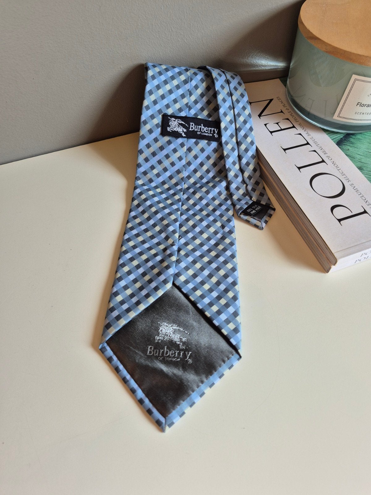 Cravate vintage Burberry de London – 100% Soie – Motif carre, Enlèvement ou Envoi, À motif, Comme neuf, Bleu
