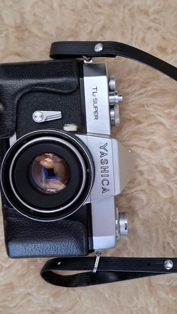 YASHICA  TL-SUPER
