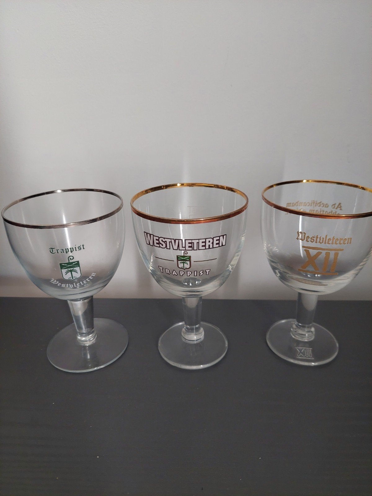 3 verschillende glazen westvleteren, Ophalen of Verzenden, Zo goed als nieuw, Bierglas
