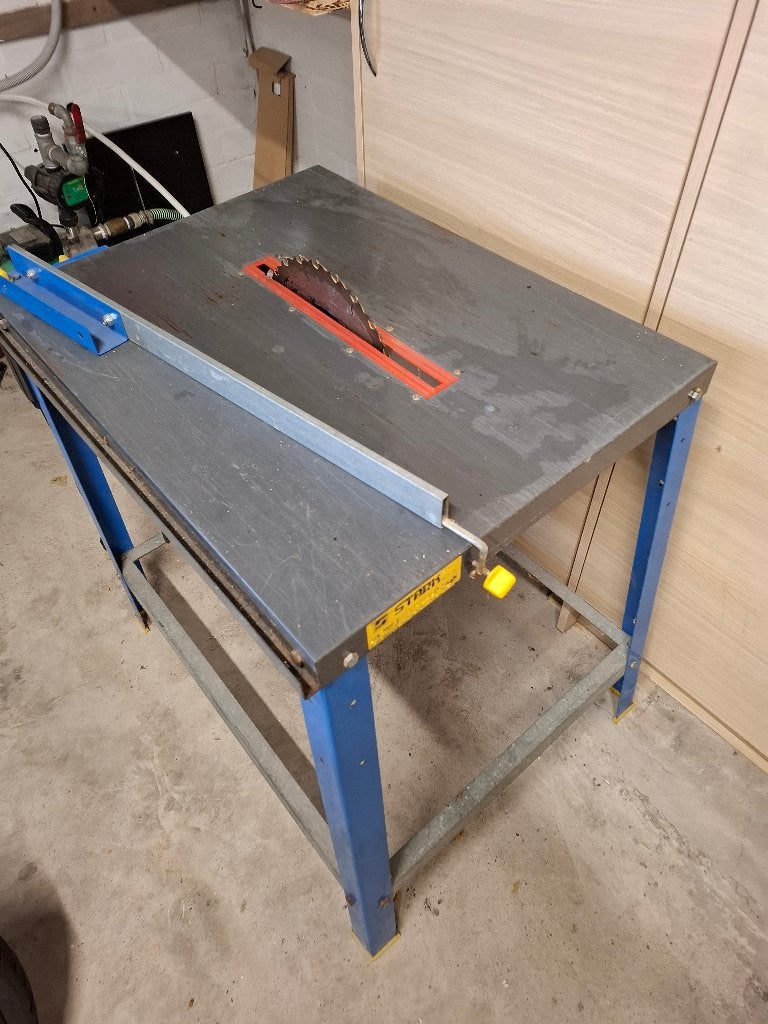 Zaagtafel met extra nieuw  zaagblad, Ophalen, Gebruikt, 30 tot 70 mm