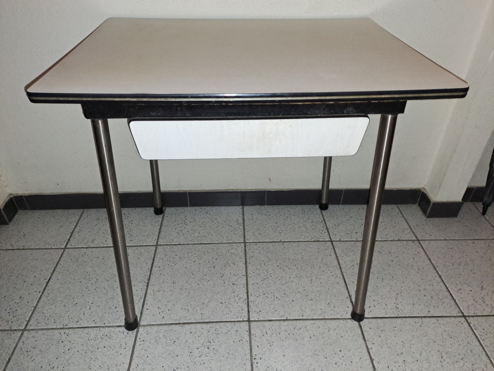 Keukentafel met lade, Huis en Inrichting, Ophalen