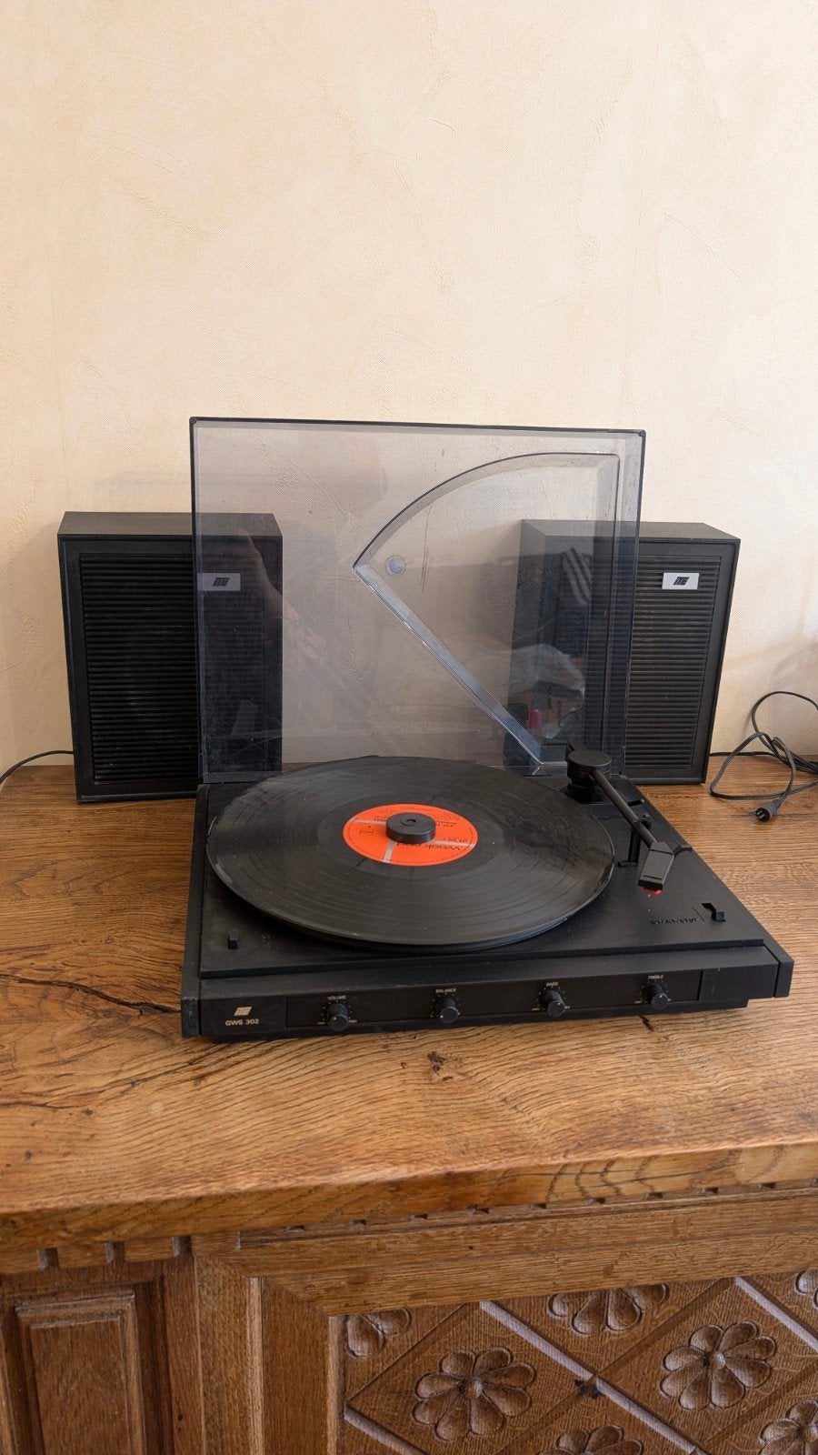 Tourne-disque Fionica GWS302 avec haut-parleurs, TV, Hi-fi & Vidéo, Enlèvement, Tourne-disque