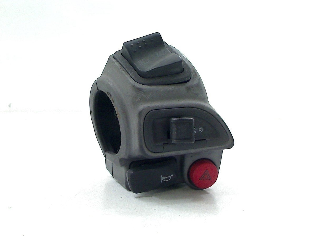 COMMUTATEUR GAUCHE Gilera Fuoco 500 2013-2015, Dhr. S. di Majo, Utilisé, Info@cama-motorparts.nl, P.J. Troelstraweg 8 8
3144 CX  MAASSLUIS, NL