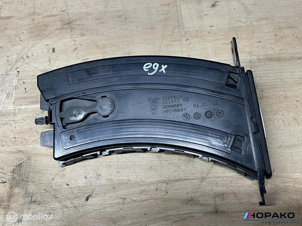 Bekerhouder L BMW 3 serie E90 E91 E92 E93 | 51457127406 lci, Enlèvement ou Envoi, Einsteinlaan 5 rijswijk, Bmw, Utilisé