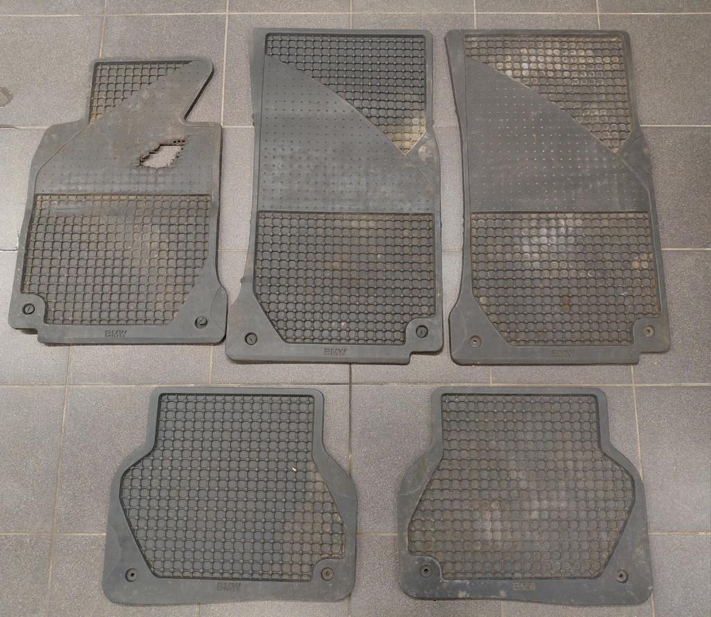 5 Tapis BMW E39 origine, Enlèvement