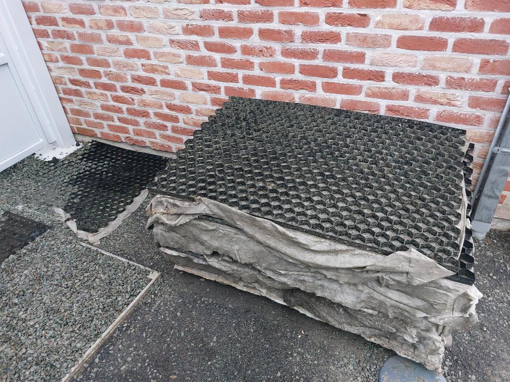 Honinggraadmatten voor grind., Tuin en Terras, Grind, Keien en Split, Ophalen, Overige materialen, Gebruikt, Zwart