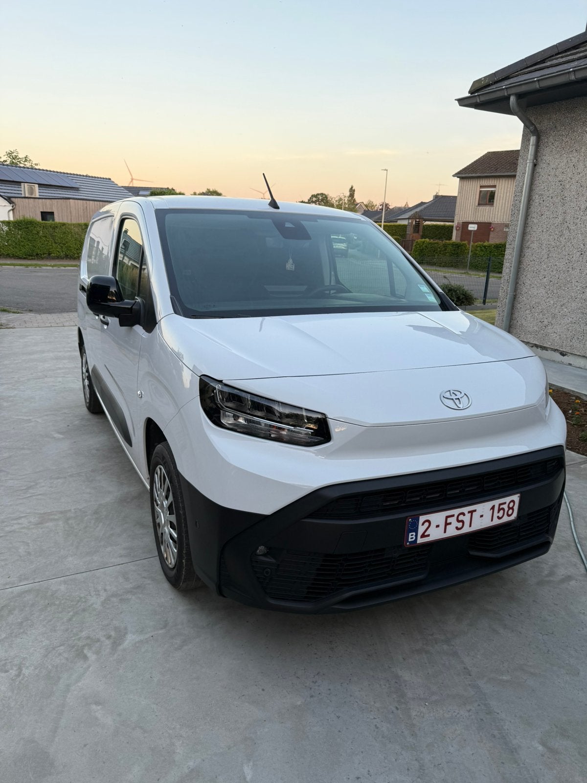Toyota Proace City, Voorwielaandrijving, Stof, 4 cilinders, Wit