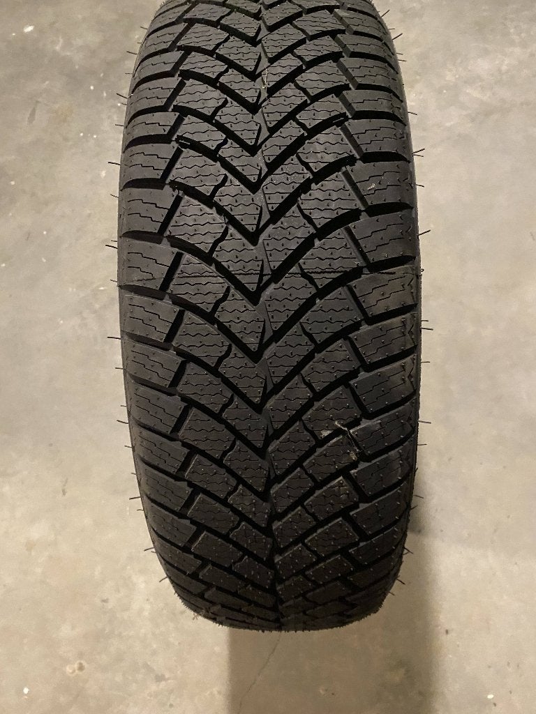 Pneus 215/65 R 16 - Neufs, Auto-onderdelen, Banden en Velgen, Ophalen, 215 mm, 16 inch, Nieuw