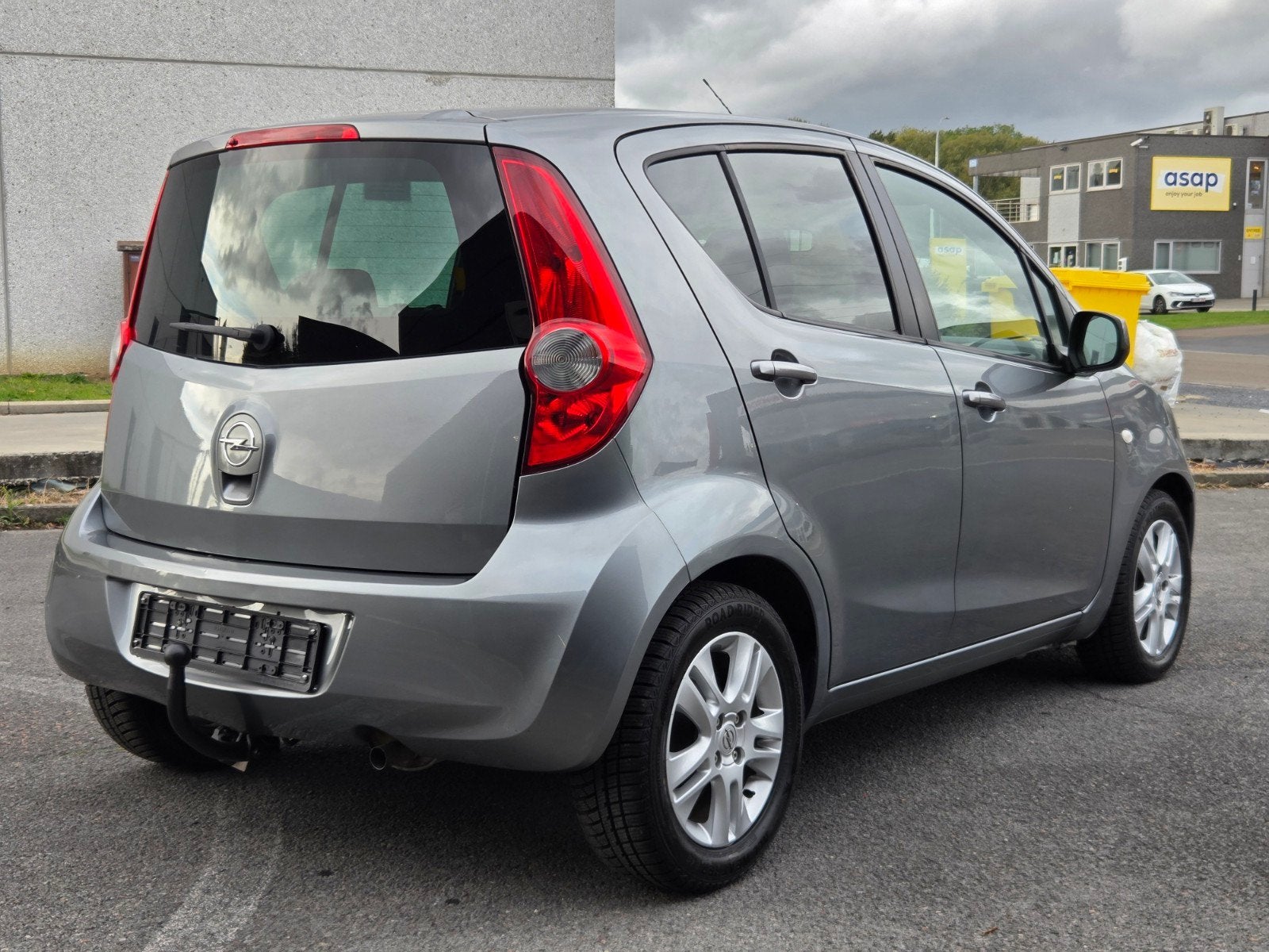 OPEL AGILA 1 2 BENZINE 2011 EURO 5/1E HANDS, Auto's, Euro 5, Stof, 4 cilinders, Overige kleuren