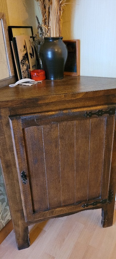 bruin houten hoekkastje, 1 of 2 laden, 50 tot 100 cm, Zo goed als nieuw, Minder dan 100 cm