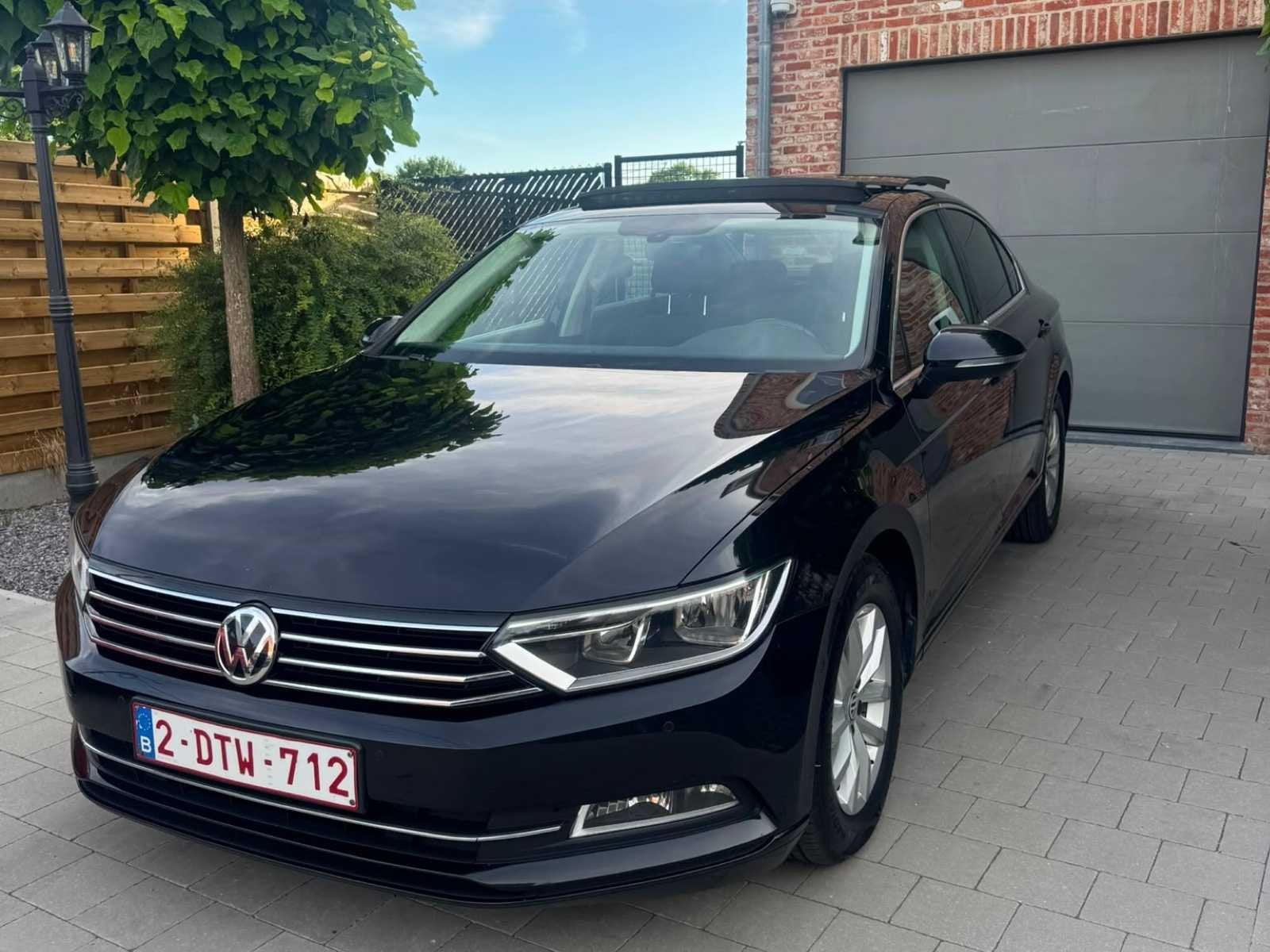 2018 Volkswagen Passat Business Berline - automaat - panoram, Auto's, Volkswagen, Gebruikt, Euro 6, Bedrijf, Diesel