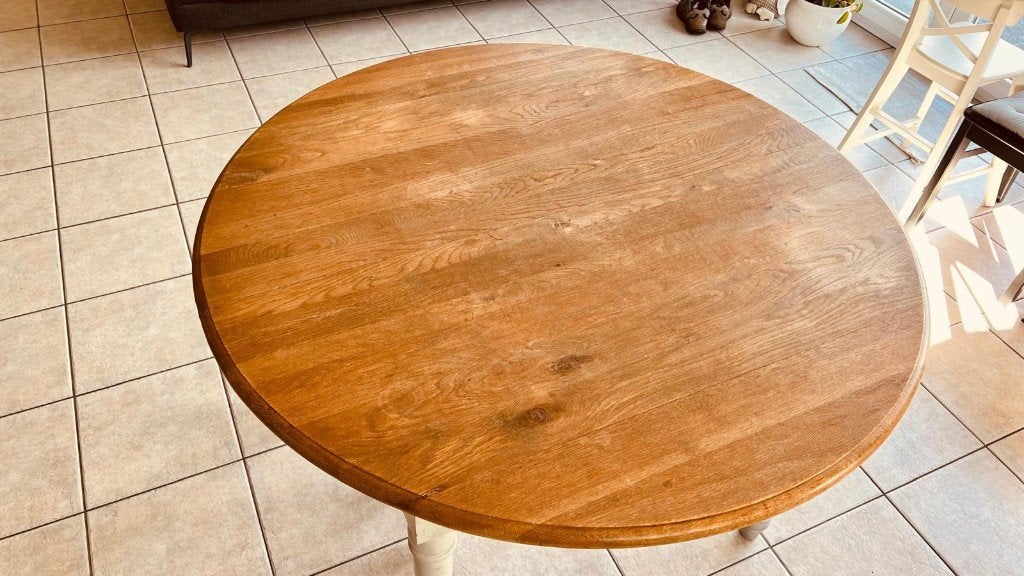 Table en chêne, Enlèvement