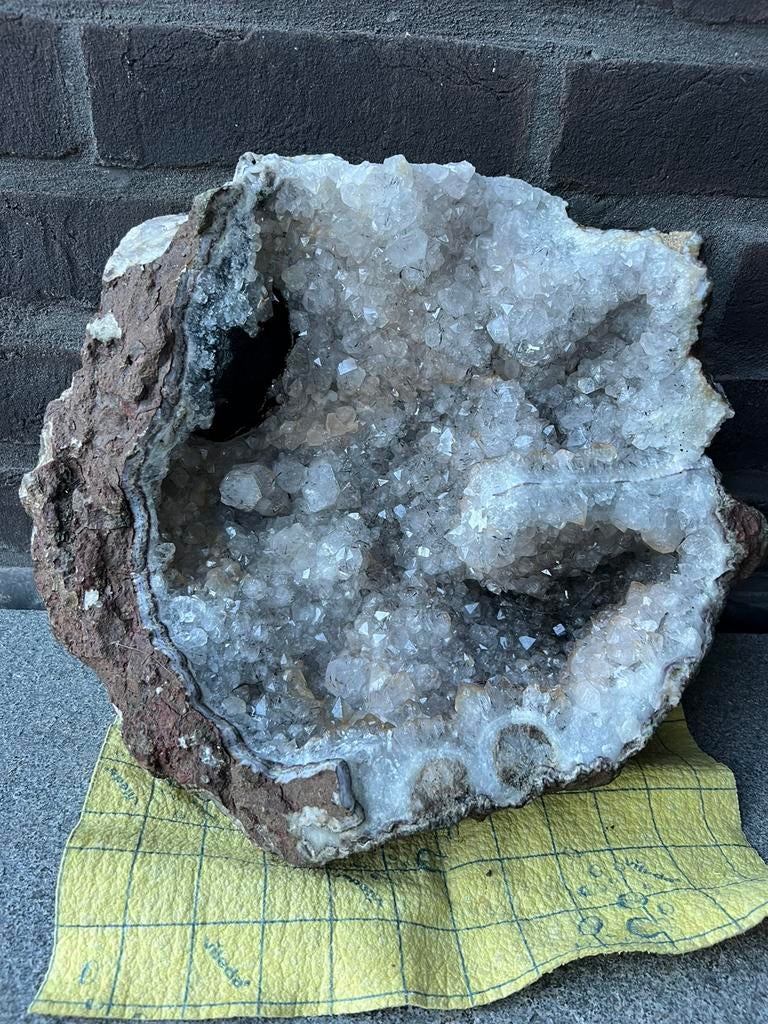 14 kilo. 37 cm doormeter. Witte Kwarts !!, Ophalen, Mineraal