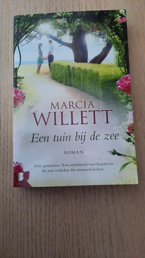 Marcia Willett - een tuin bij de zee, Boeken, Ophalen of Verzenden, Zo goed als nieuw, Marcia Willett